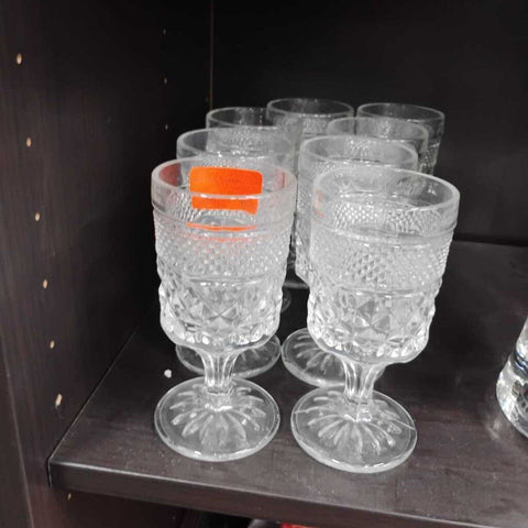 Set of 8 Glasses