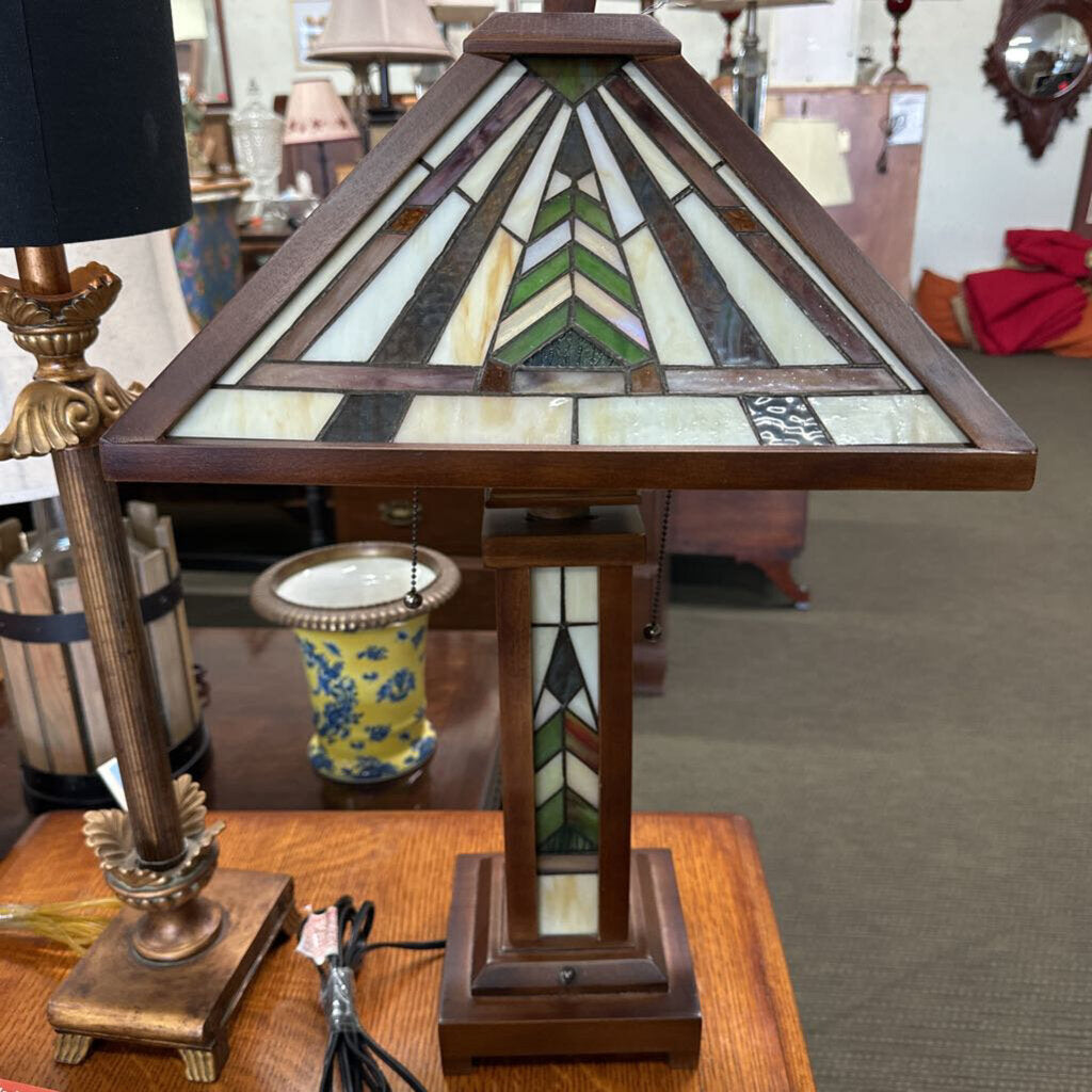 Tiffany Style Lamp w/ Shade