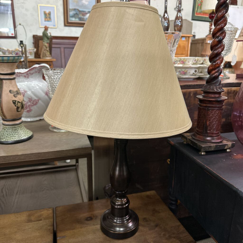 Lamp w/ Shade