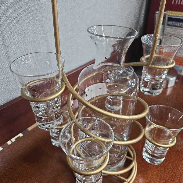 Decanter with Shot Glasses
