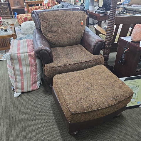 Chair w/Ottoman