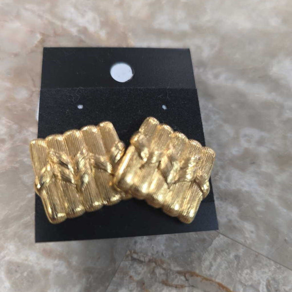 Clip on Earrings
