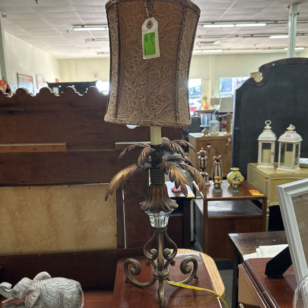 Pair of Lamps w/Shades