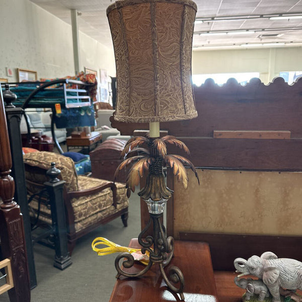 Pair of Lamps w/Shades
