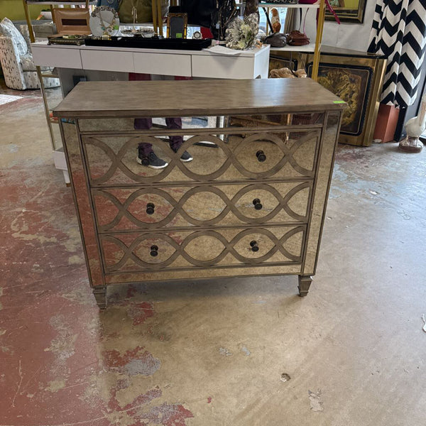 Basset Chest (as is)