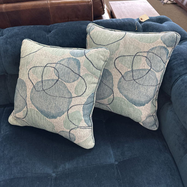 Set of 4 Accent Pillows