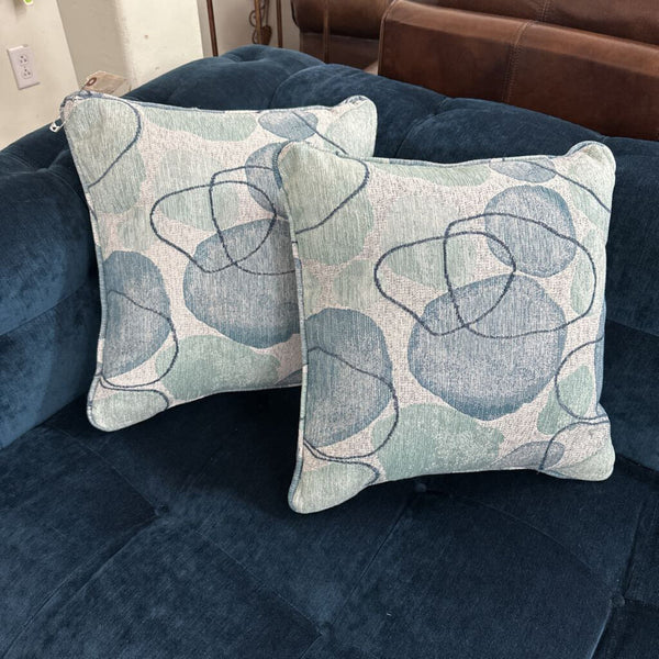 Set of 4 Accent Pillows