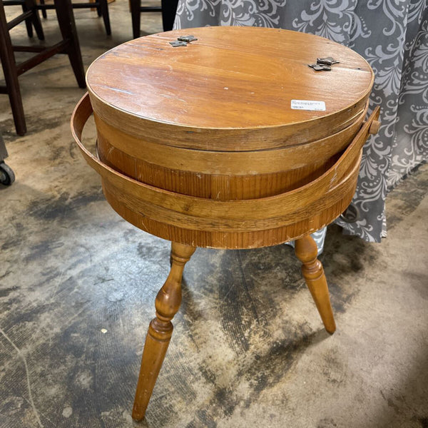Wood Ringed Barrel 3 Leg Sewing Box
