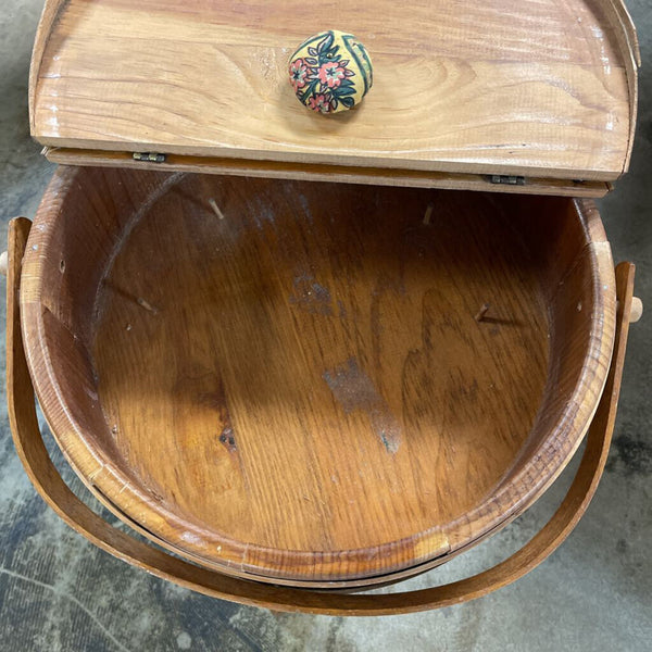Wood Ringed Barrel 3 Leg Sewing Box