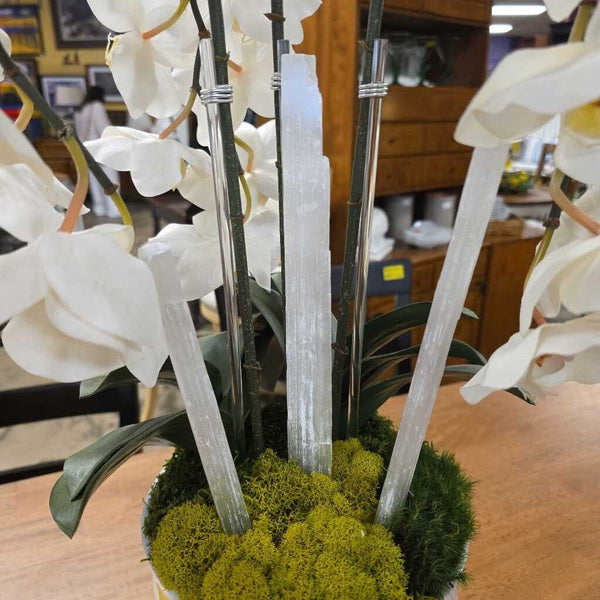 Floral Arrangement in Vase
