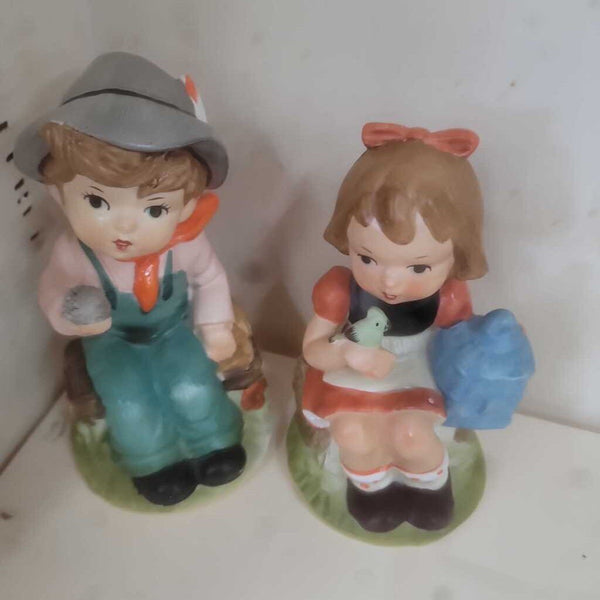 Pair of Figurines