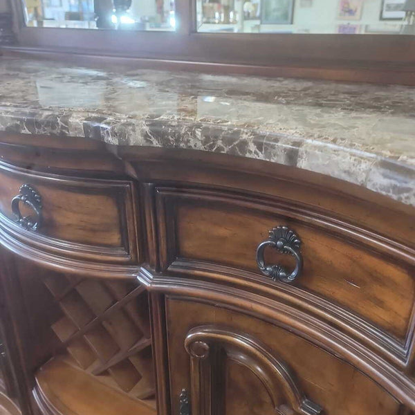Wine Bar/Cabinet