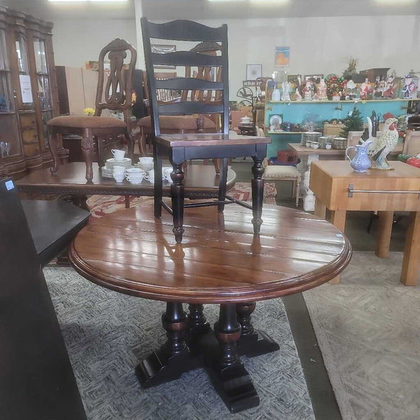 Dining Table w/4 Chairs