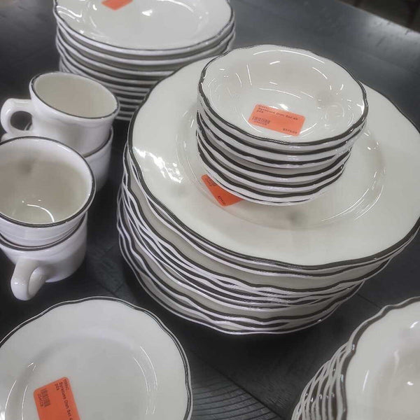 Syracuse Dish Set 49 pcs