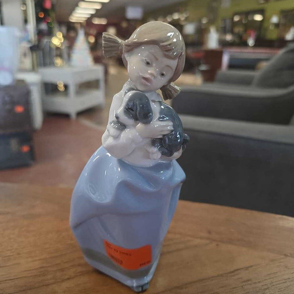 Nao by Lladro