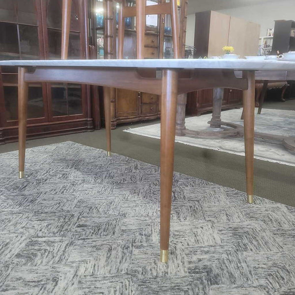 Dining Table w/4 Chairs