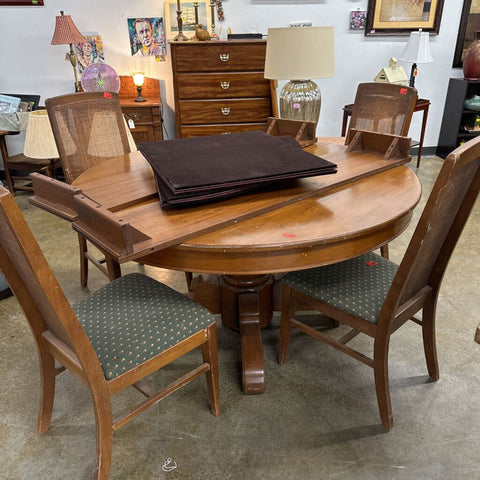 Dining room Table with 4 chairs